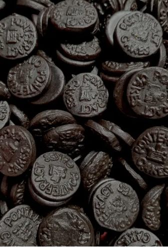 Pontefract liquorice cakes - Sweetiz